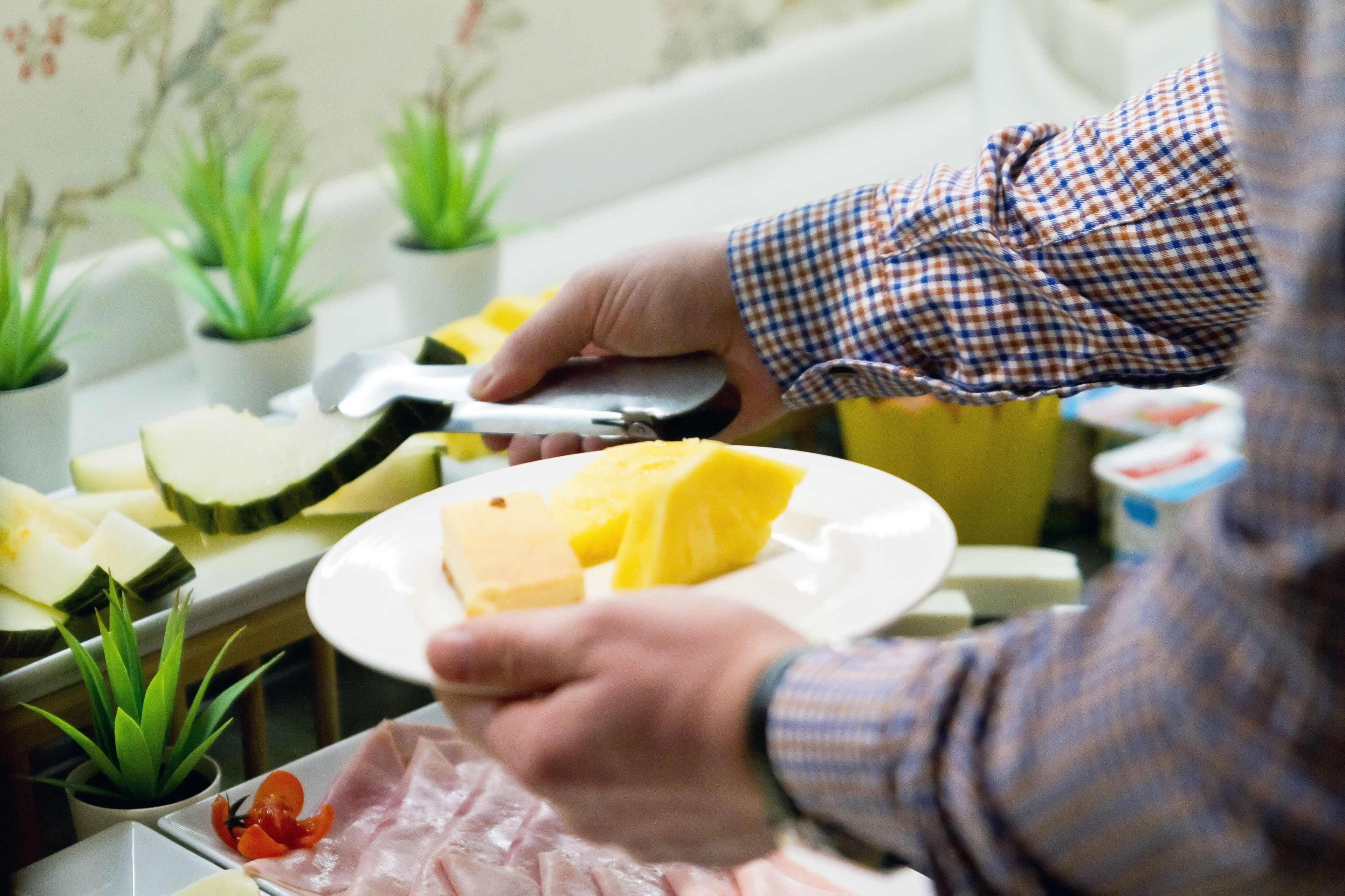 daily buffet breakfast (eur 12 per person)