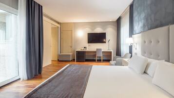 Superior Double Room | Down duvets, in-room safe, desk, laptop workspace