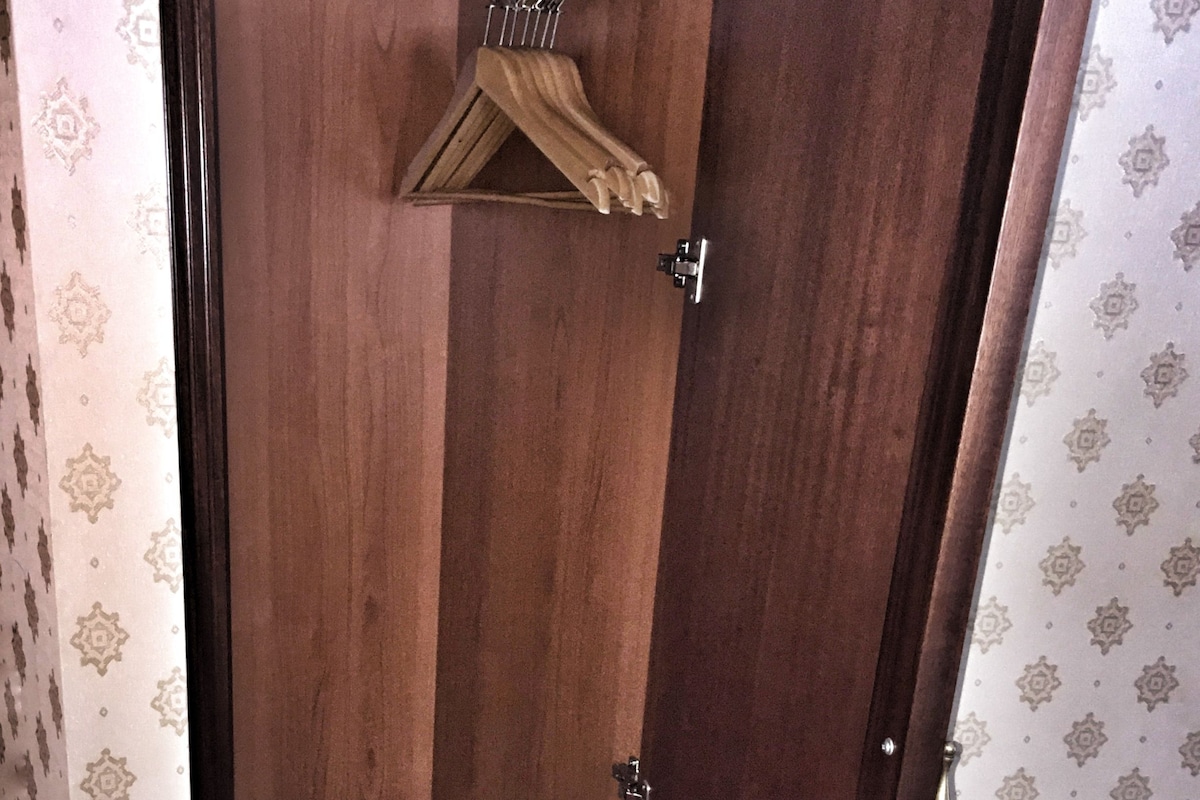Minibar, coffres-forts dans les chambres, bureau, chambres insonorisées