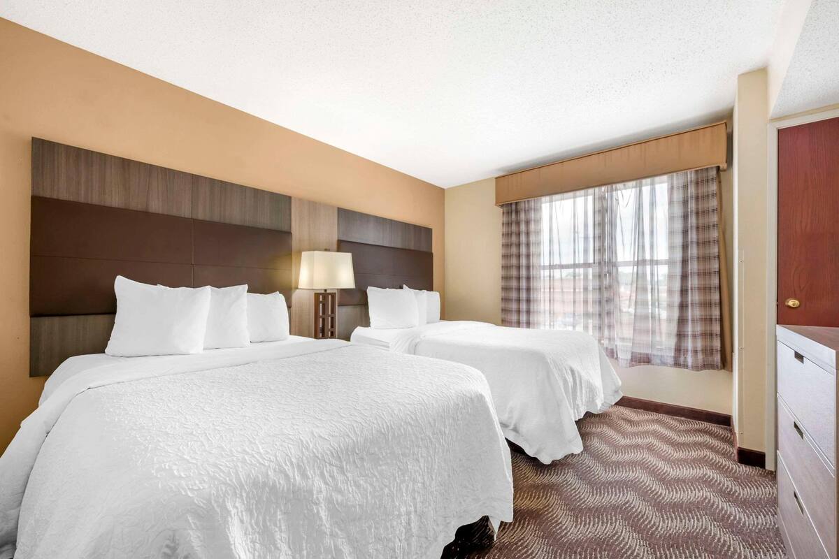 In-room safe, desk, laptop workspace, iron/ironing board