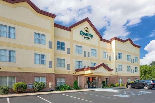 Quality Suites