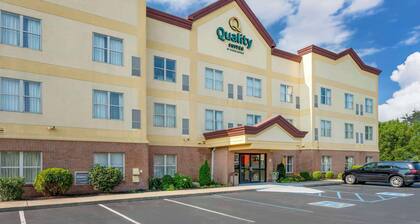 Quality Suites