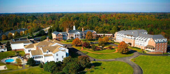 Front of property - Virginia Crossings Hotel (Glen Allen)