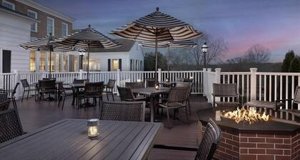 Virginia Crossings Hotel