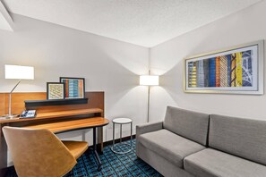 Suite, 1 King Bed with Sofa bed, Non Smoking | Hypo-allergenic bedding, desk, laptop workspace, blackout curtains - Comfort Inn & Suites Berea (Berea)