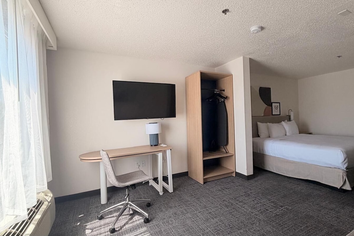 Room, 1 King Bed with Sofa bed | Premium bedding, desk, iron/ironing board, free cots/infant beds