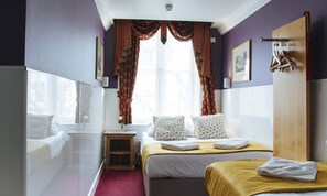 Triple Room | In-room safe, iron/ironing board, free cots/infant beds, free WiFi