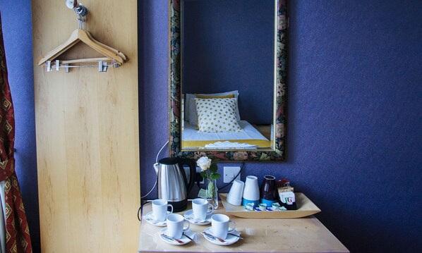 Standard Quadruple Room, Ensuite (own bathroom)