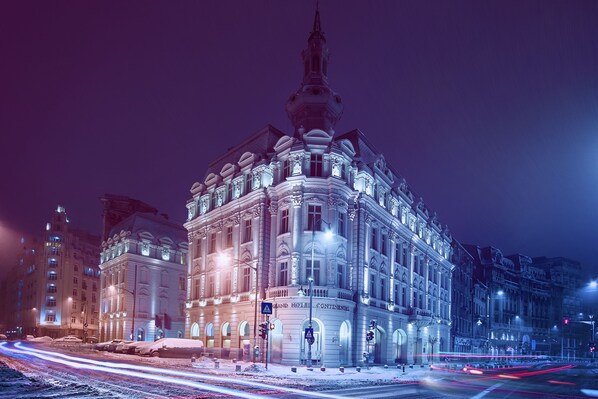 Front of property - evening/night