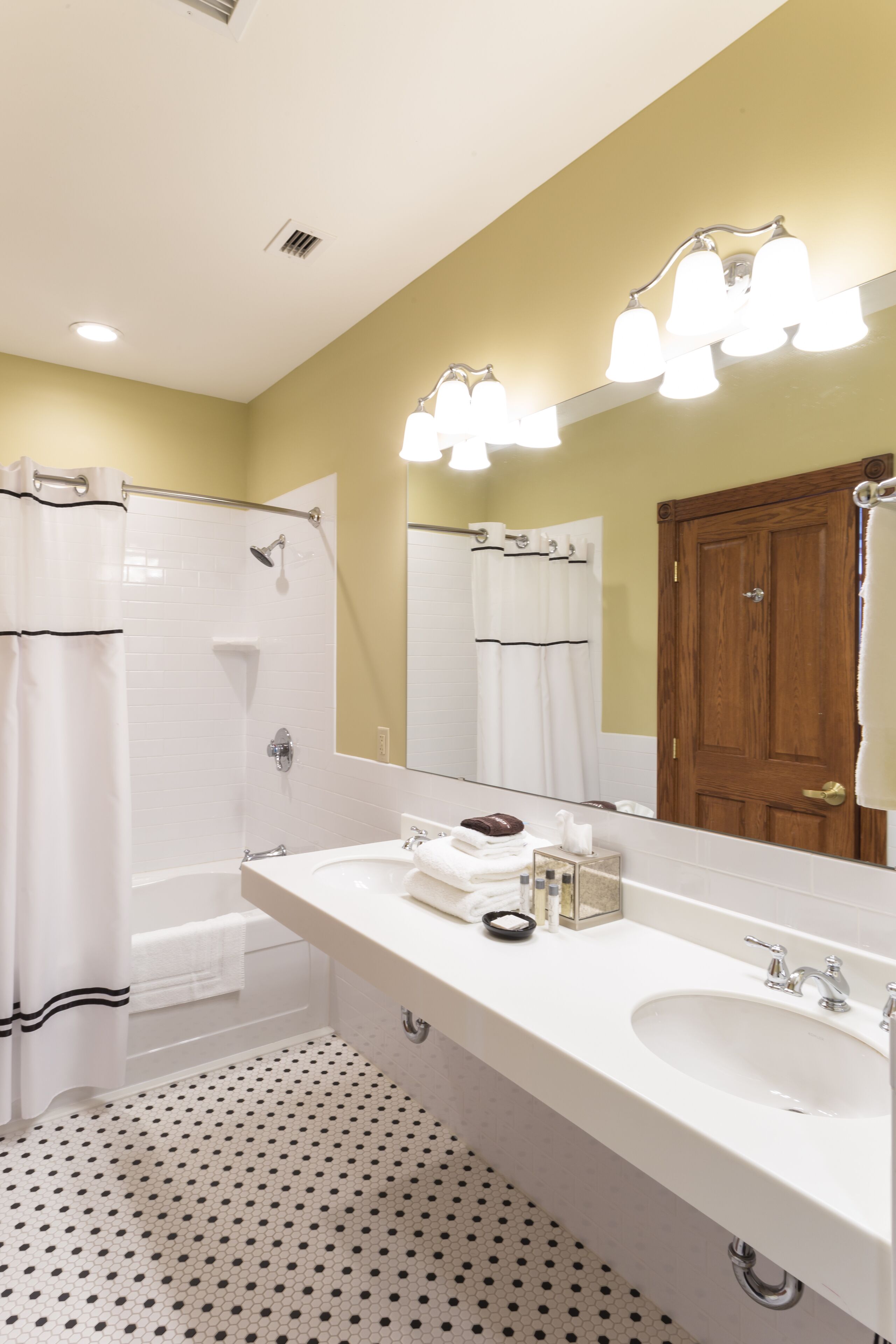 deluxe suite, 2 queen beds (basler suite) | bathroom | hair dryer, towels