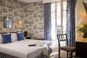 Junior Suite | In-room safe, desk, iron/ironing board, free WiFi