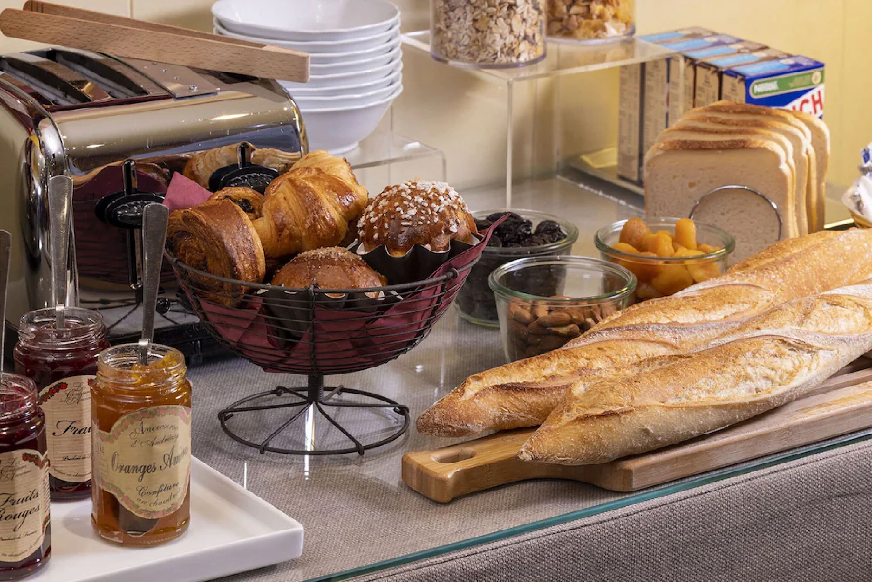 daily buffet breakfast (eur 12 per person)