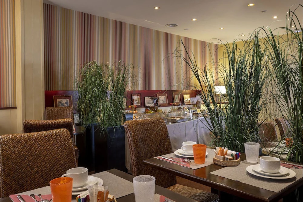 Hotel le Clement by null