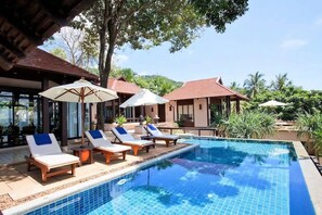 Beachside Villa 3 Bedrooms Private Pool | Terrace/patio