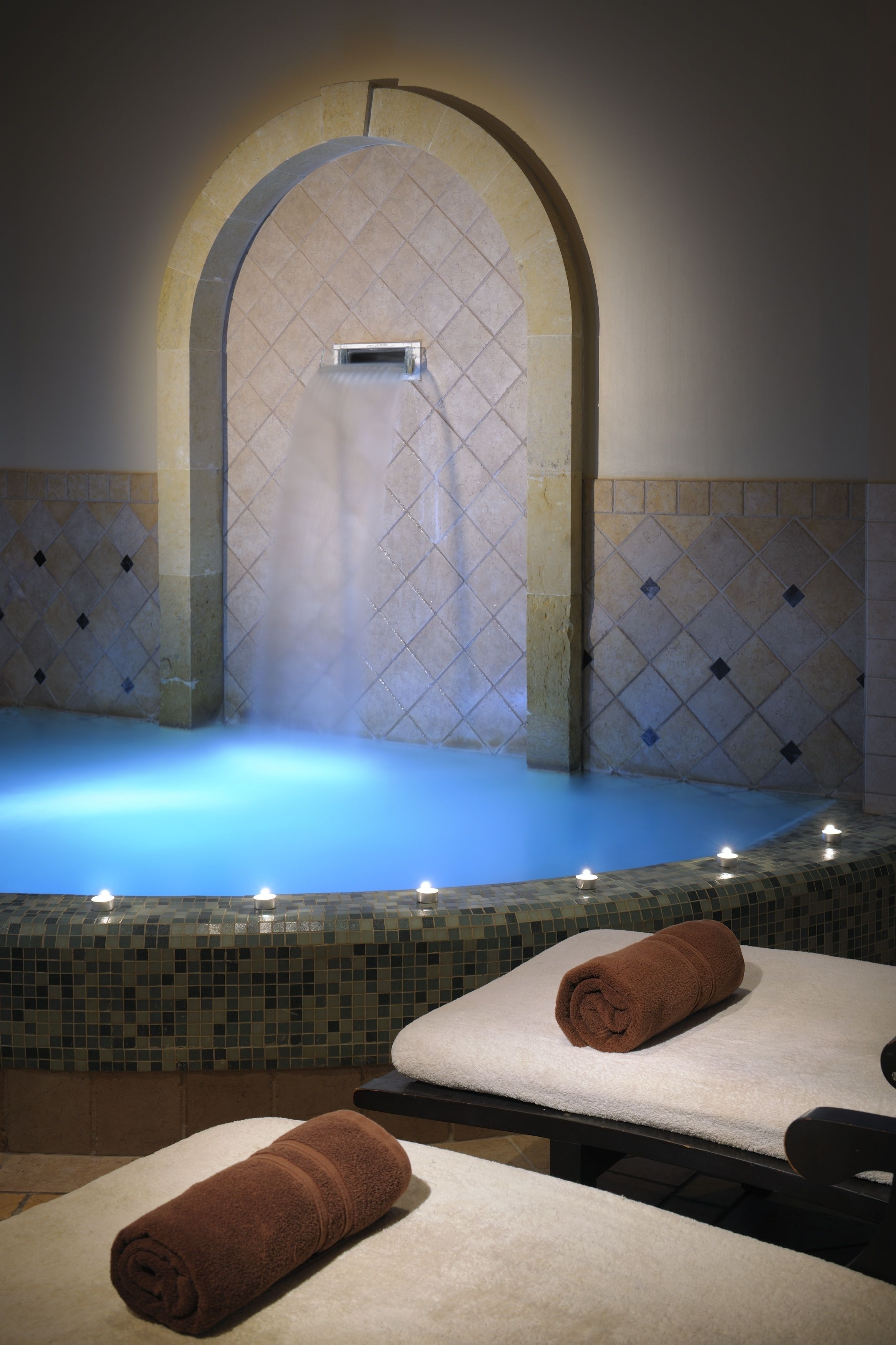 Couples treatment rooms, sauna, steam room, Turkish bath