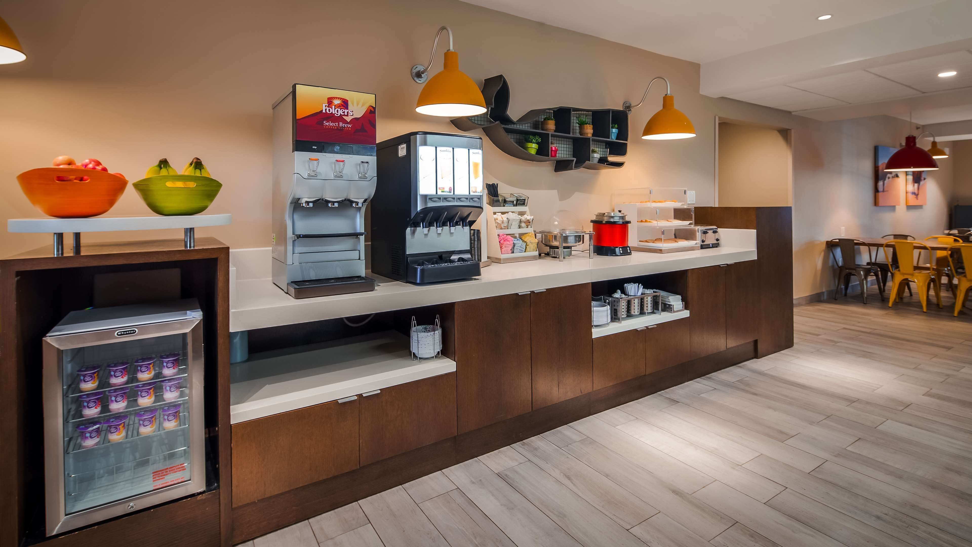 free on-the-go breakfast