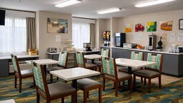 Free daily continental breakfast