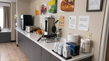 Free daily continental breakfast
