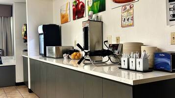 Free daily continental breakfast