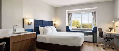 In-room safe, desk, iron/ironing board, free WiFi