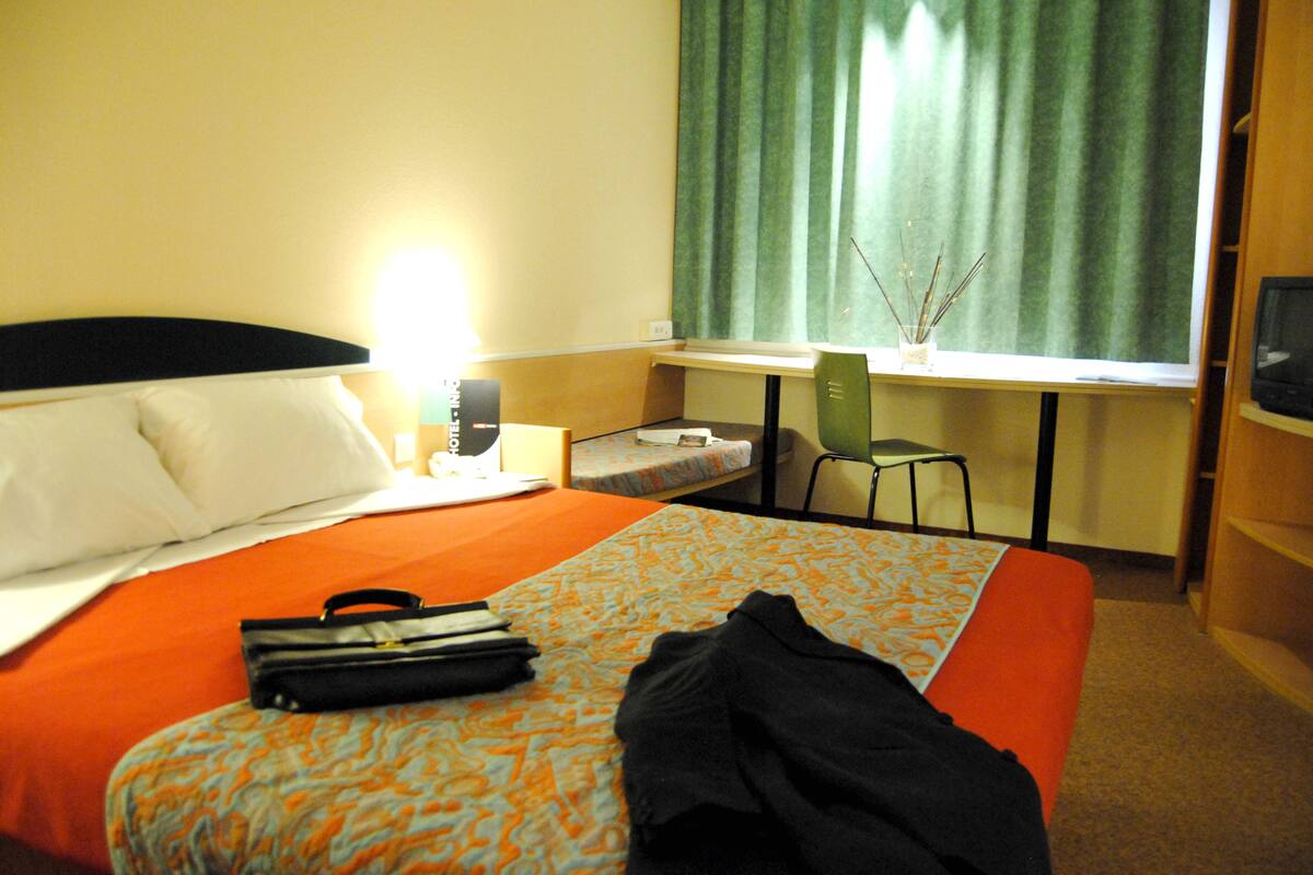 In-room safe, desk, blackout drapes, soundproofing