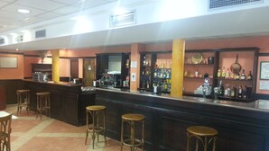 Front of property - Hotel Iris (Guadalajara)