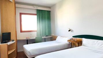 Coffres-forts dans les chambres, ameublement personnalisé, bureau