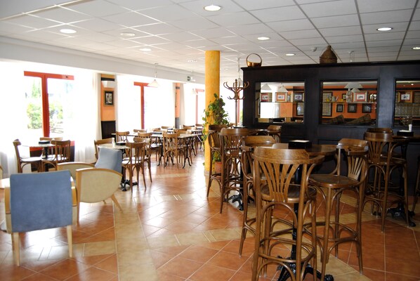 Bar (in der Unterkunft)