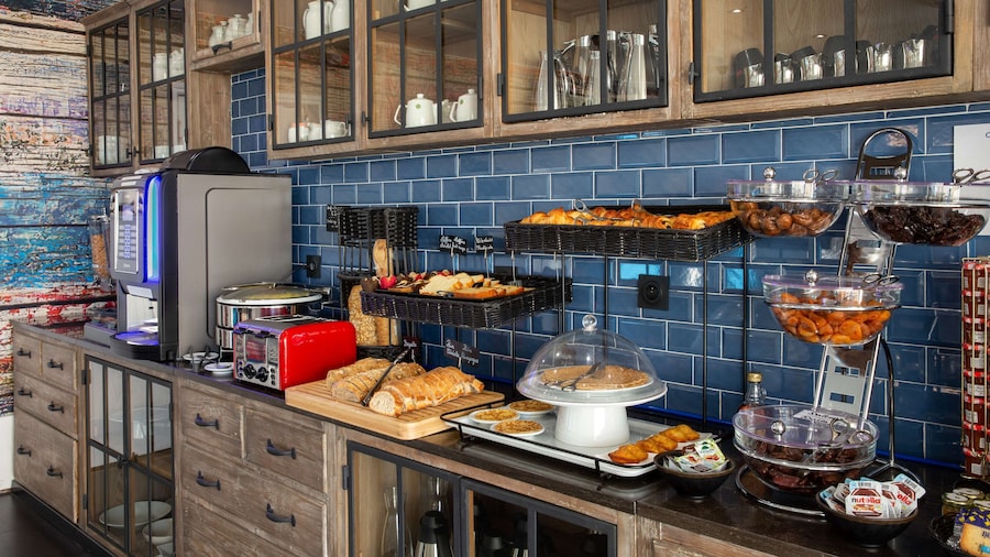 Best Western Plus Hotel Canet-Plage