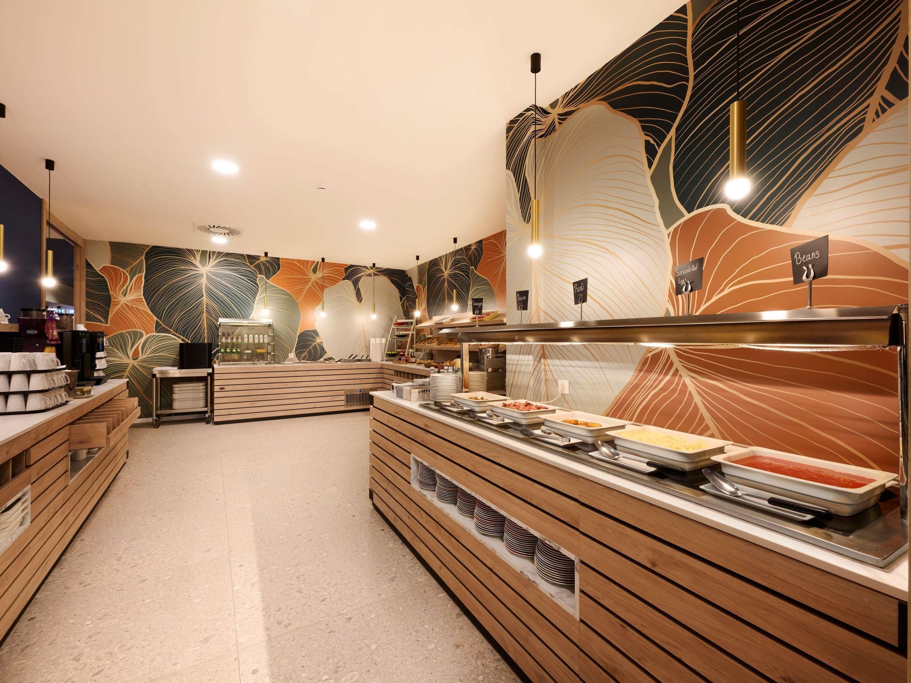 daily buffet breakfast (eur 25 per person)