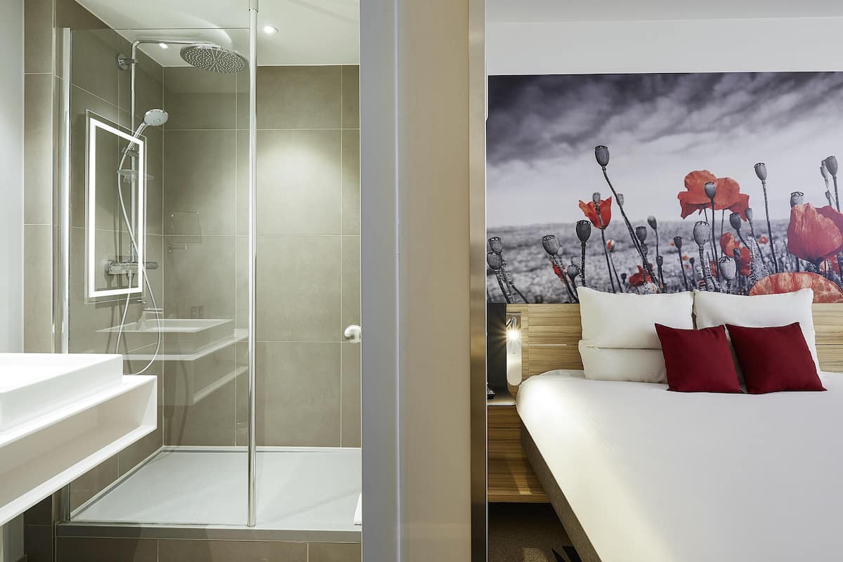 Minibar, in-room safe, desk, blackout curtains