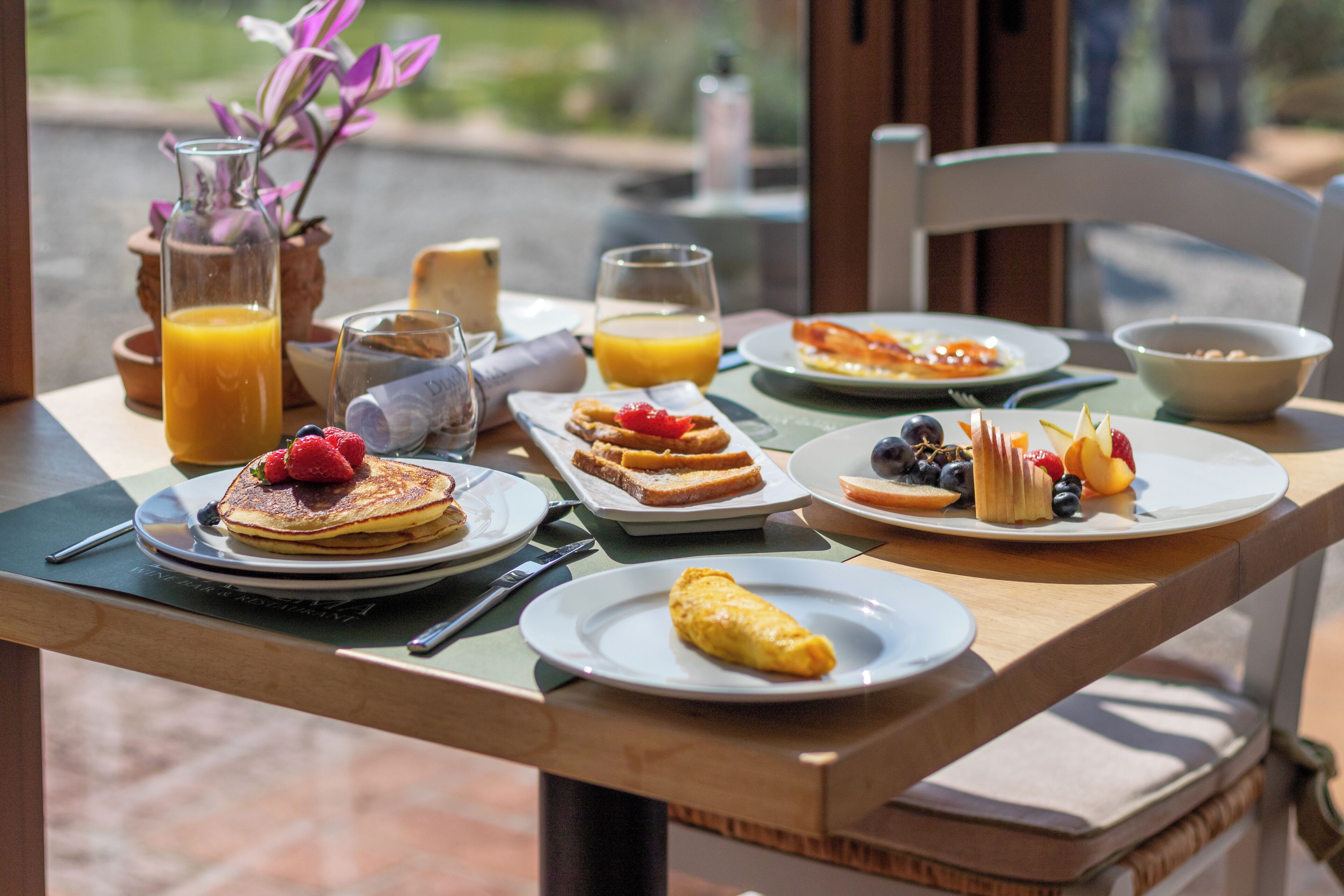 매일 풀 브렉퍼스트 무료 아침 식사 포함