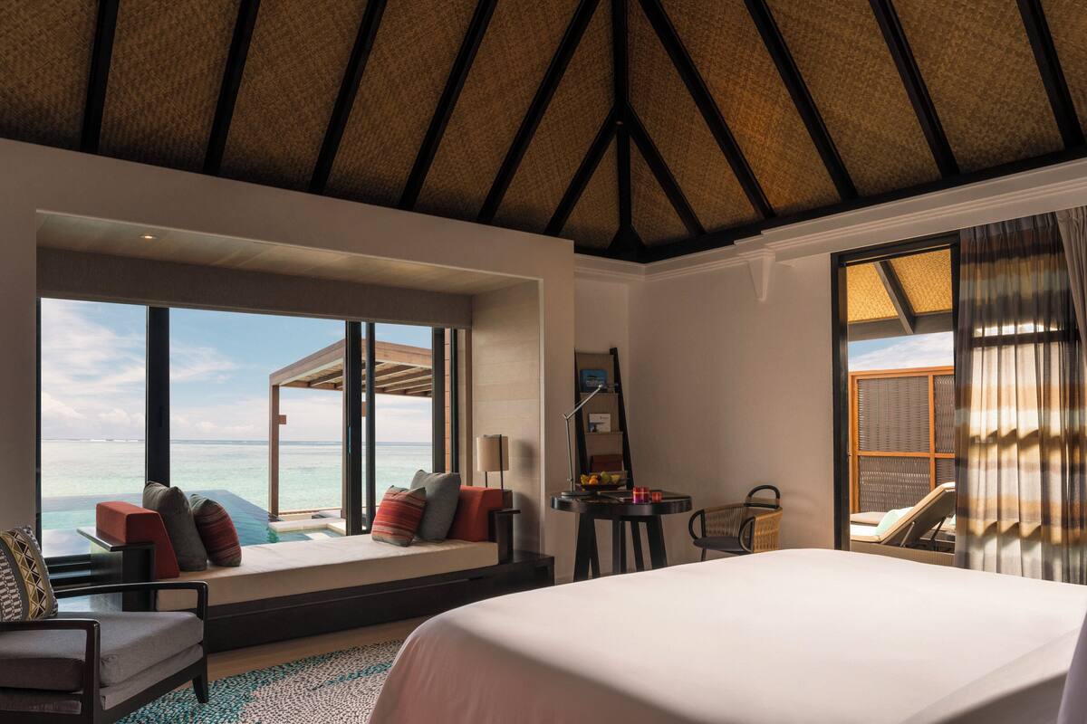 วิลล่า, เตียงเดี่ยว 2 เตียง (Sunrise Water) | เครื่องนอนระดับพรีเมียม, มินิบาร์, ตู้นิรภัยในห้องพัก, โต๊ะทำงาน