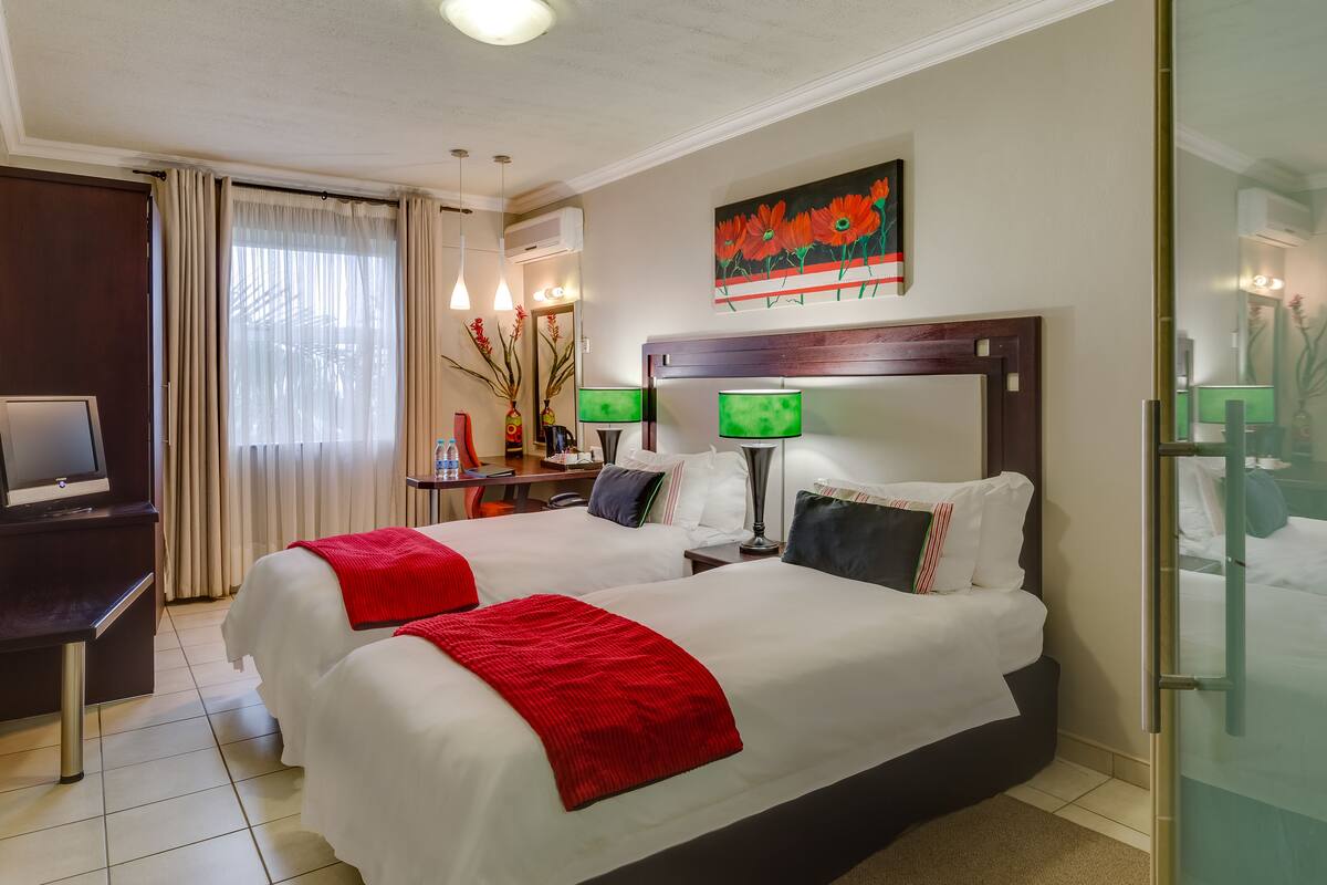 In-room safe, desk, laptop workspace, free WiFi