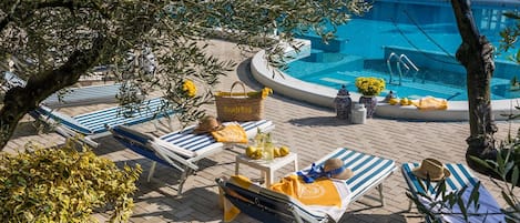 Outdoor pool, sun loungers