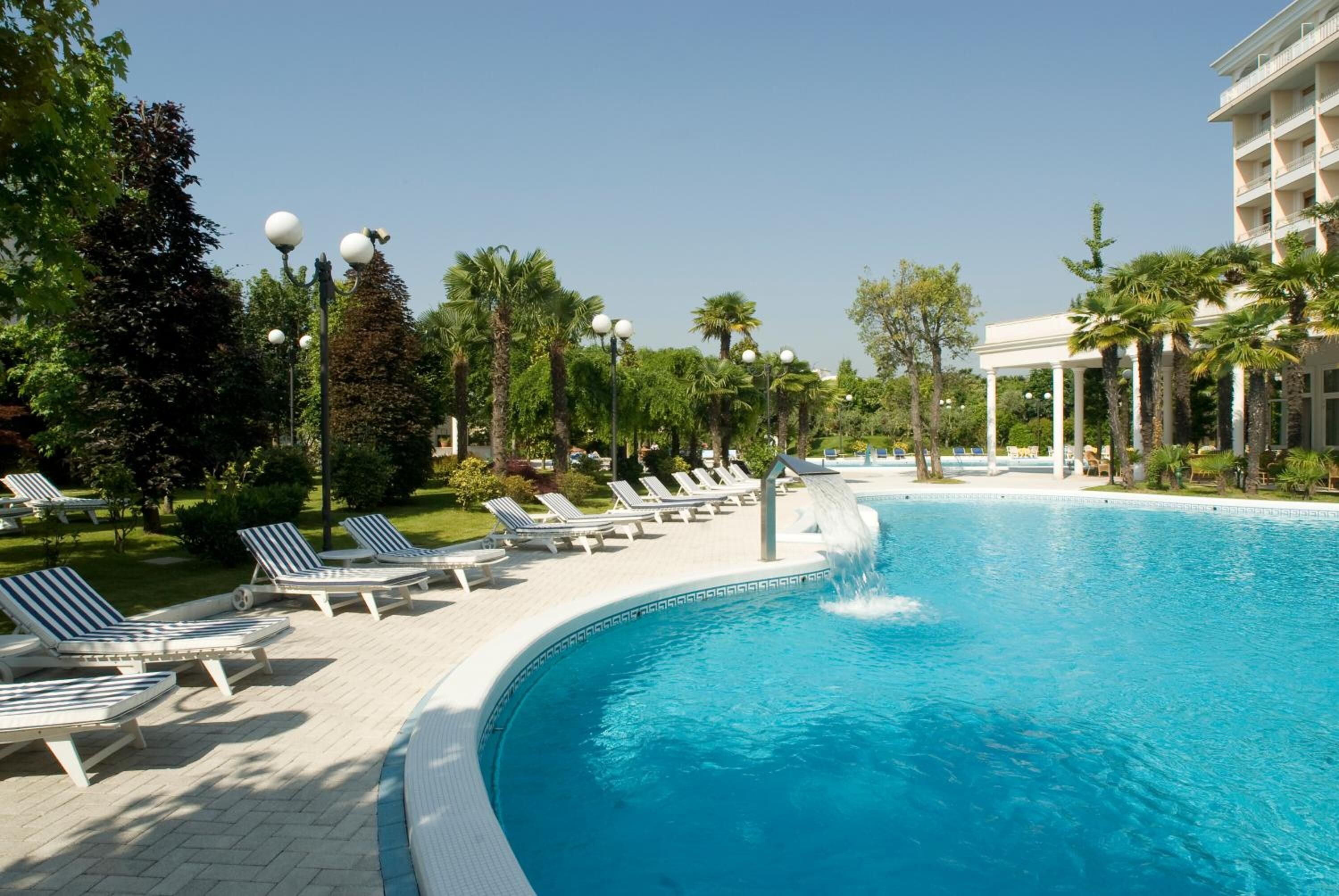 outdoor pool, pool loungers