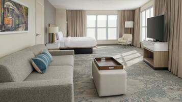 Junior Suite, 1 King Bed with Sofa bed | Desk, blackout drapes, iron/ironing board, free cribs/infant beds