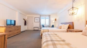 2 bedrooms, hypo-allergenic bedding, desk, laptop workspace