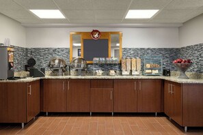 Desayuno continental incluido todos los días