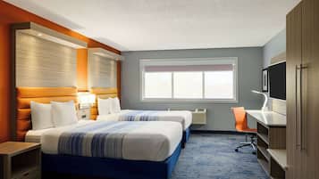 Suite, 2 Queen Beds, Non Smoking