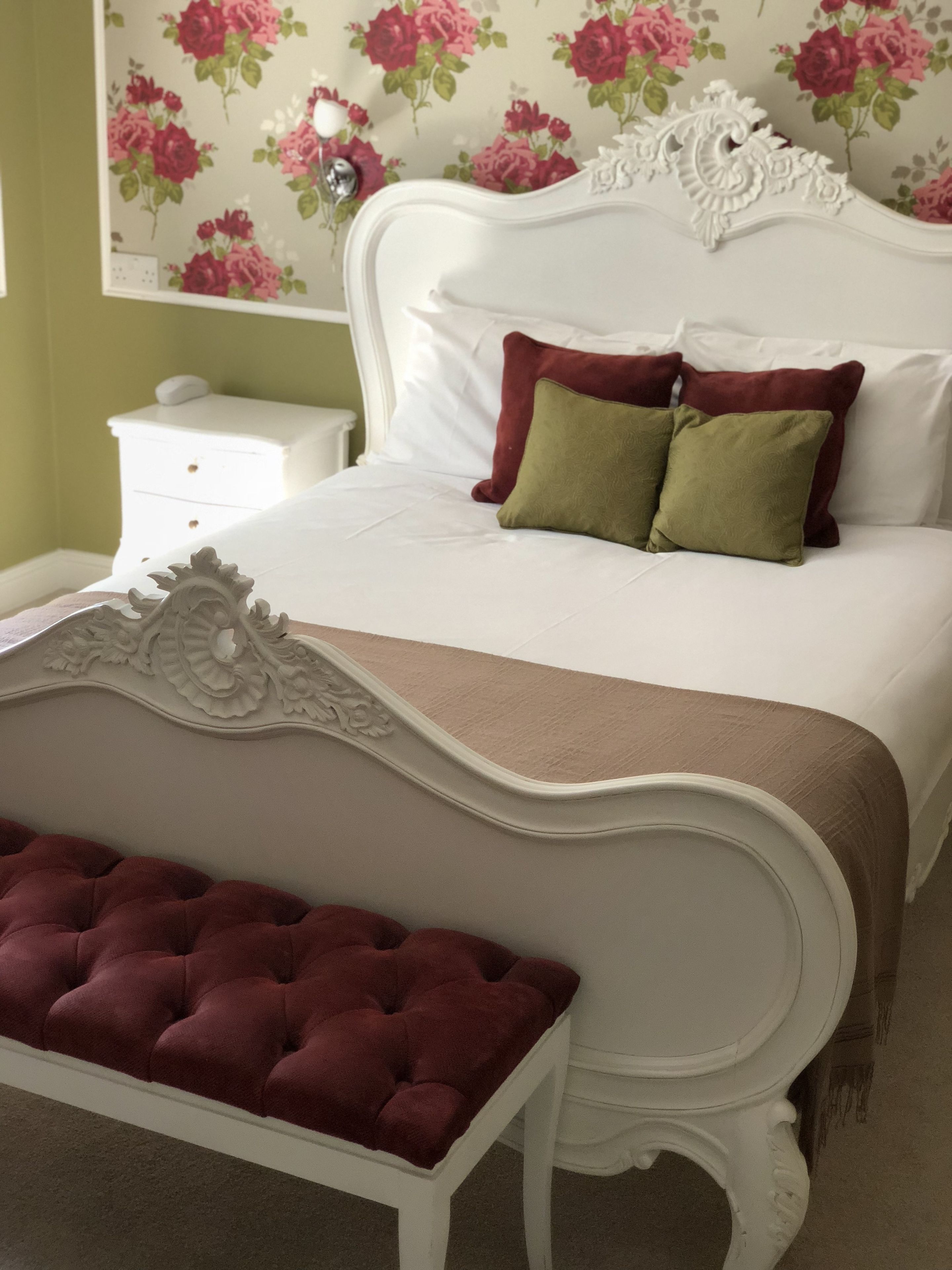 deluxe double room | desk, iron/ironing board, free wifi, bed sheets