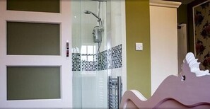 Phòng đôi Deluxe | Phòng tắm | Đồ dùng nhà tắm miễn phí, máy sấy tóc, khăn tắm 