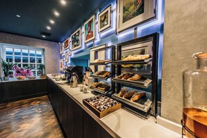 Buffet déjeuner (15.00 GBP par personne)