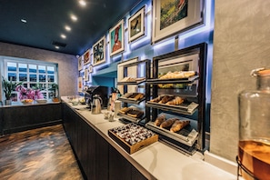 Buffet déjeuner (15.00 GBP par personne)