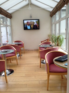 Executive lounge - St George (London)