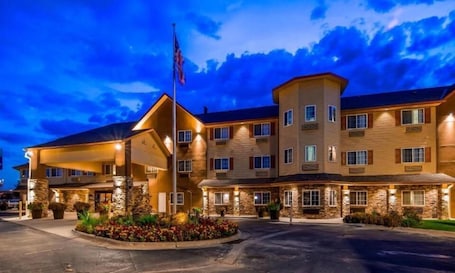 Exterior. Old Mill Inn