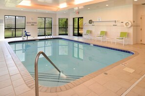 Indoor pool - Courtyard by Marriott Charlotte Gastonia (Gastonia)