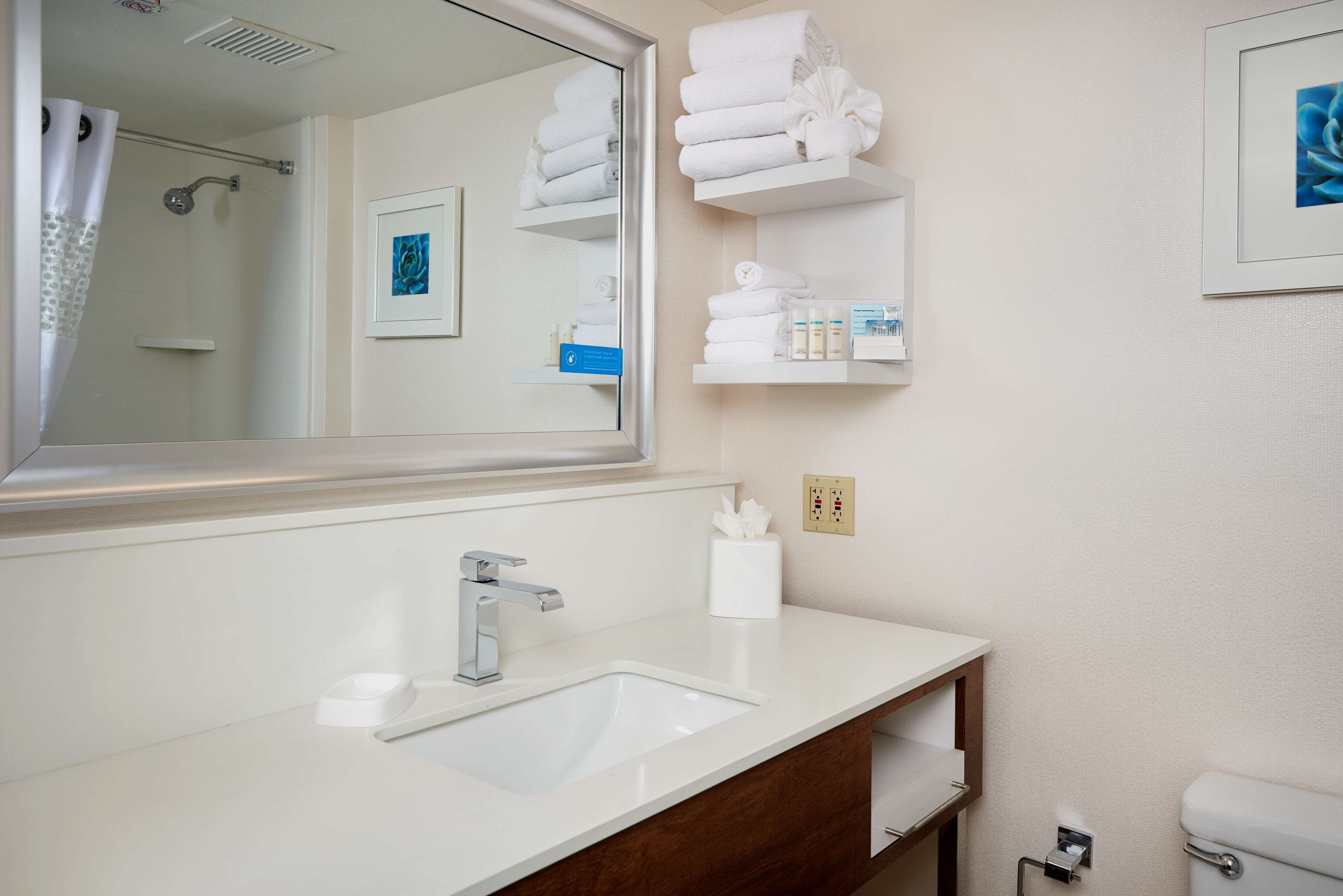 two queen beds non smoking | bathroom | bathtub, free toiletries, hair dryer, towels