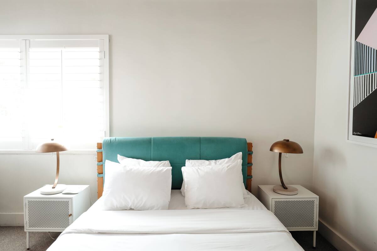 Iron/ironing board, travel crib, WiFi, individually furnished