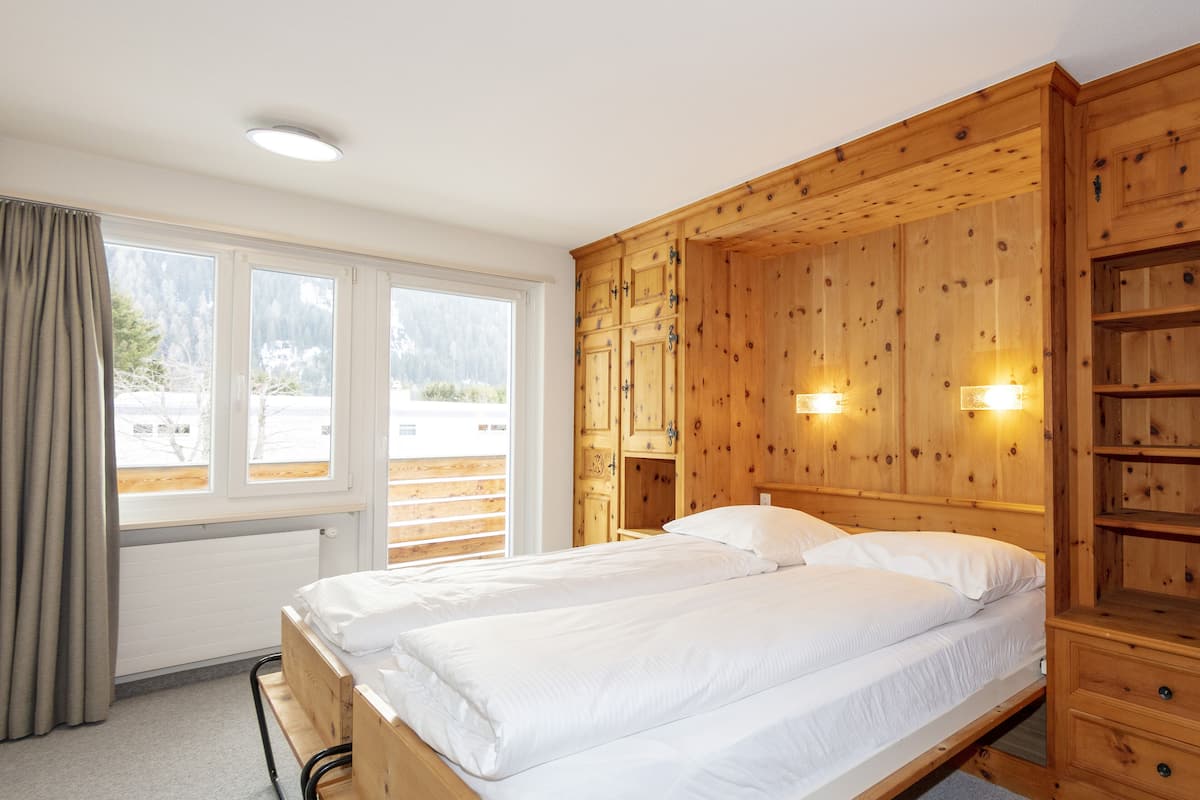 traditional apartment, 1 bedroom, non smoking | view from room